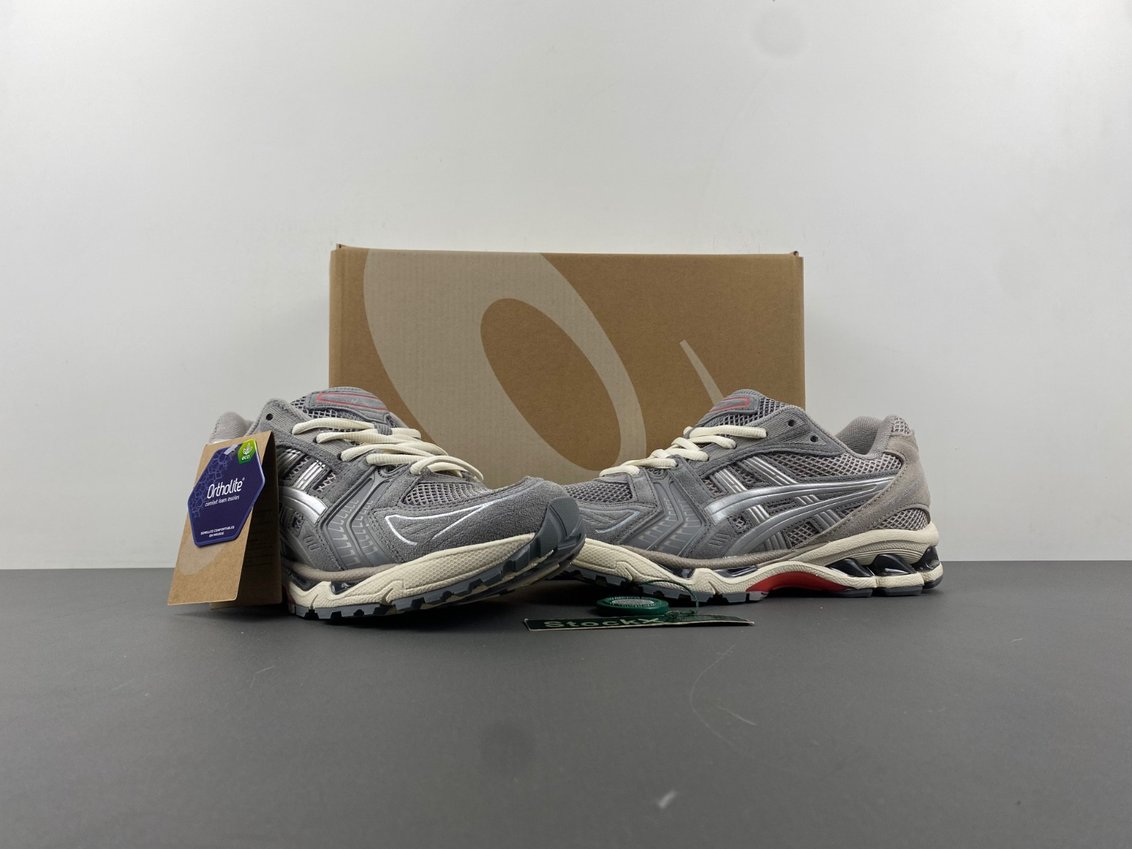 As*ic*s gel-kayano 14 1201a019-023