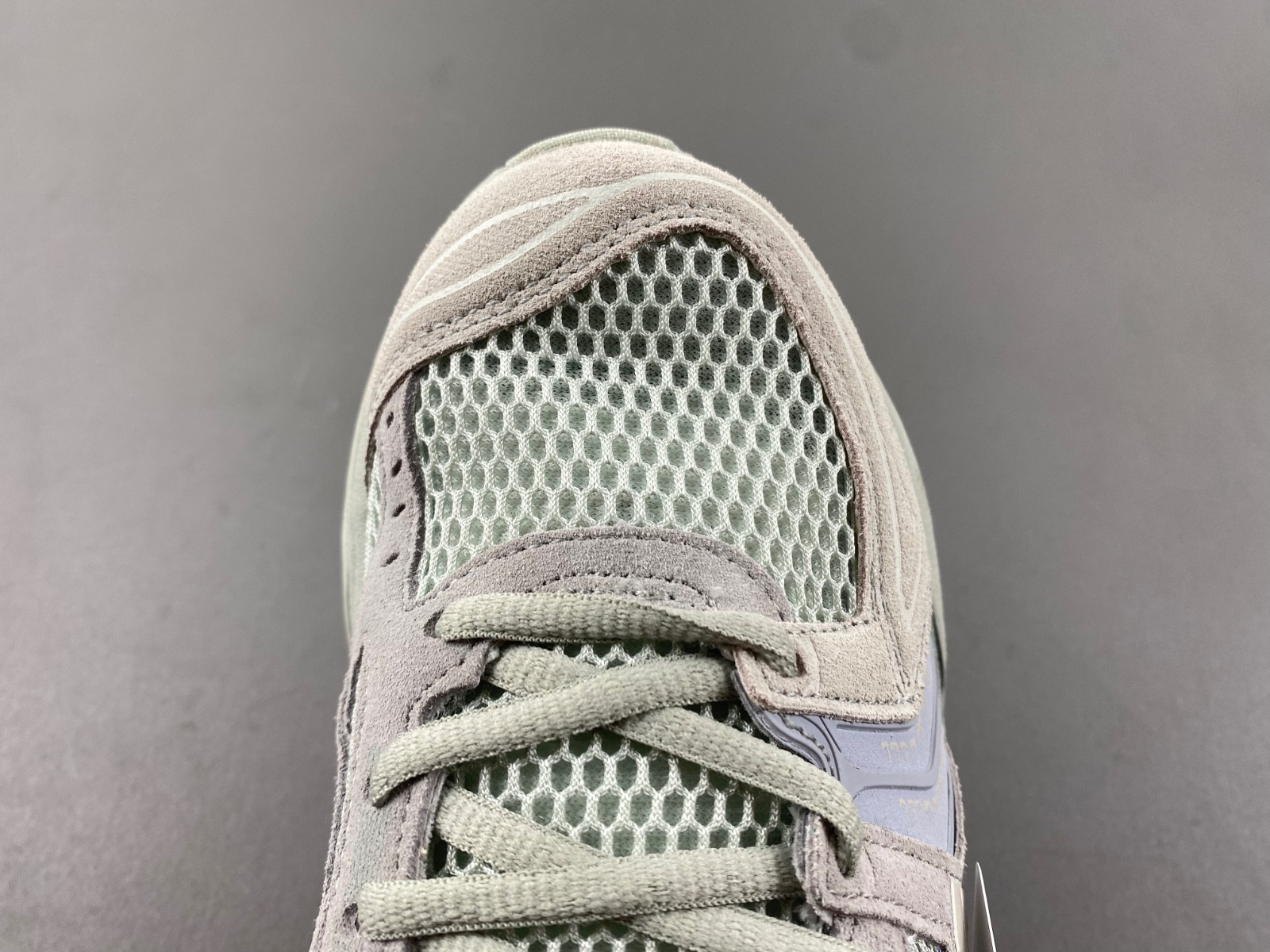 As*ic*s gel-kayano 14 1201a019-024