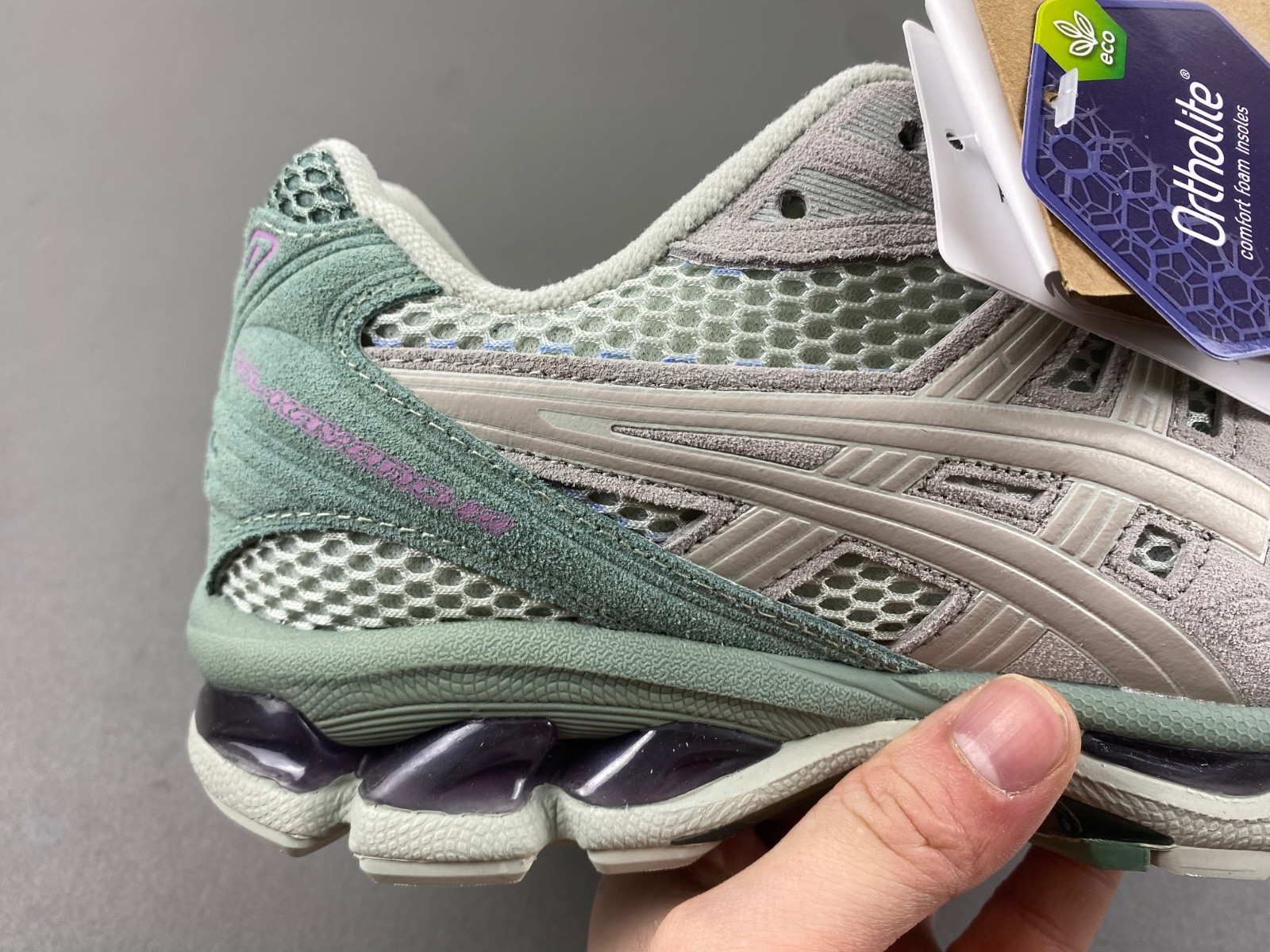 As*ic*s gel-kayano 14 1201a019-024