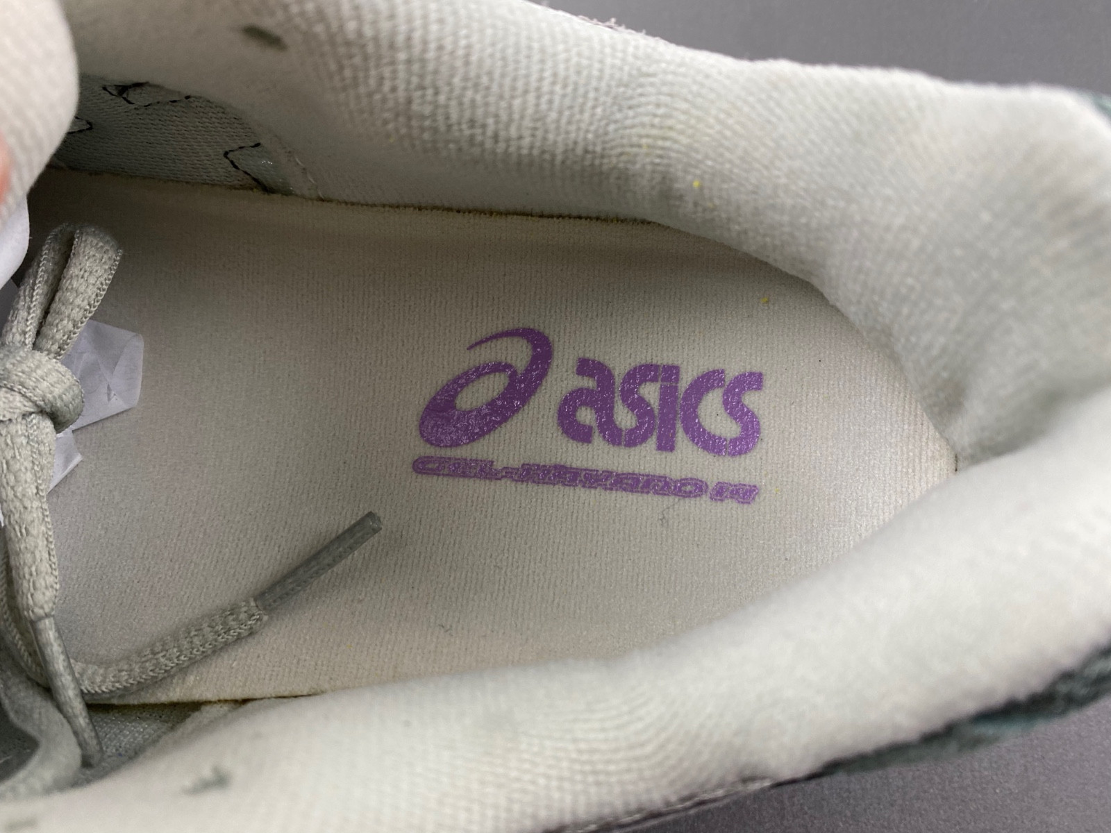 As*ic*s gel-kayano 14 1201a019-024