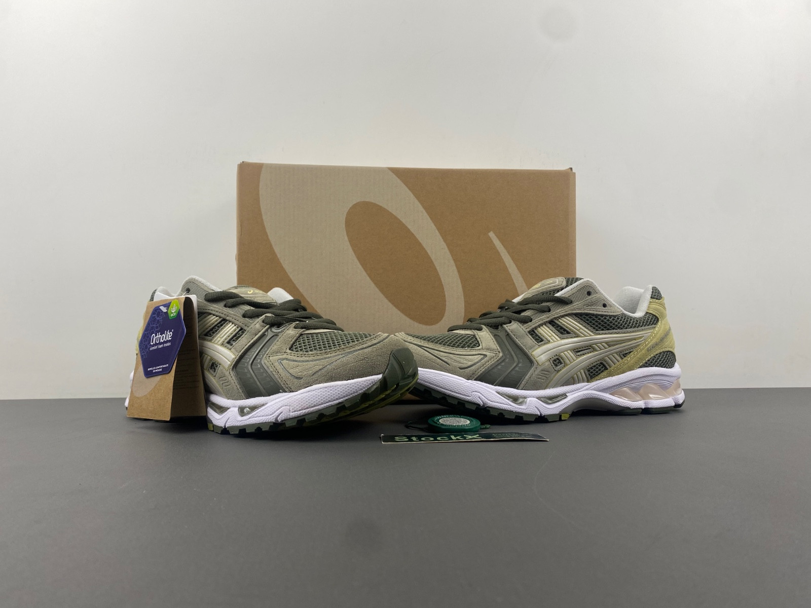 As*ic*s gel-kayano 14 1201a019-025