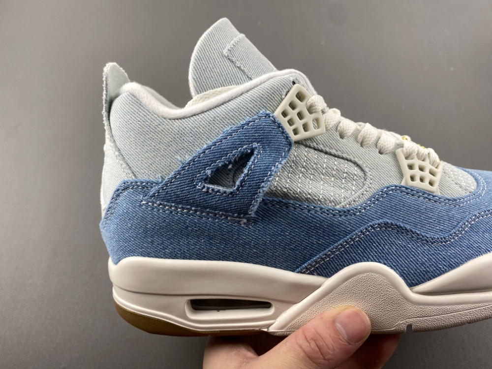 Air Jordan 4 Denim "Worn Blue” IB6716-100