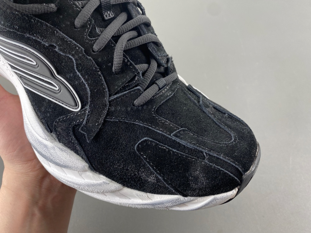 Balenciaga Sneaker 825418 WMNSS 1000