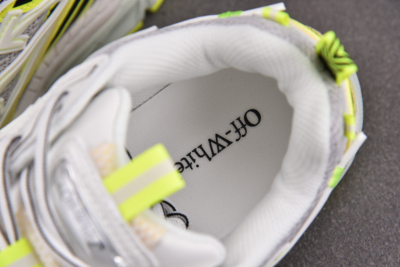 OFF-WHITE BE RIGHT BACK