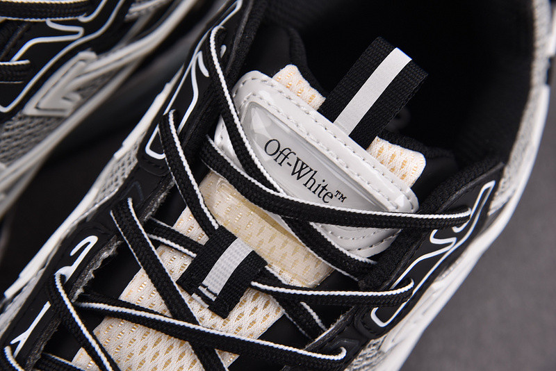 OFF-WHITE BE RIGHT BACK