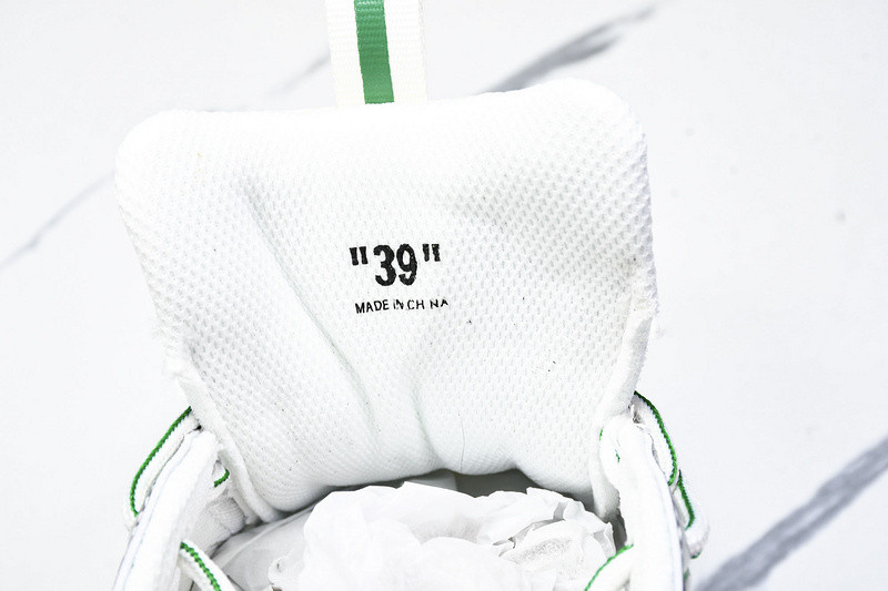 OFF-WHITE BE RIGHT BACK