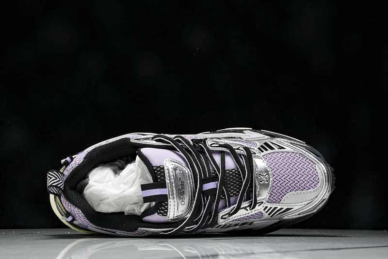 OFF-WHITE BE RIGHT BACK