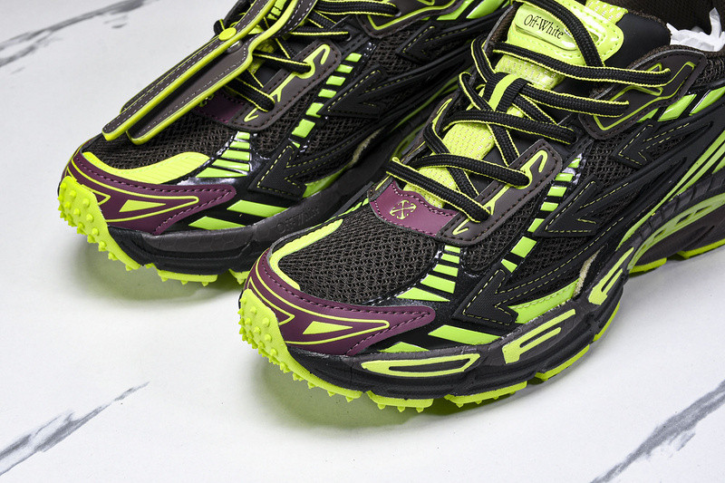 OFF-WHITE BE RIGHT BACK