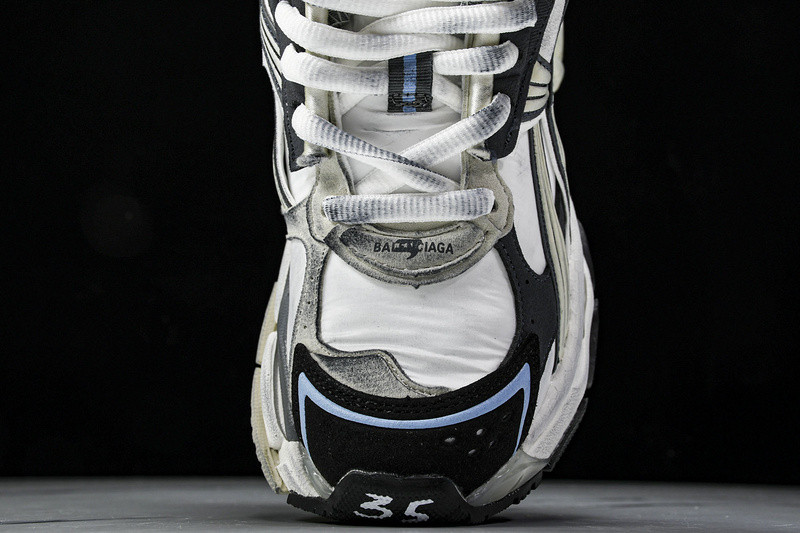 Balenciaga Runner W3RNY 063