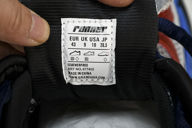 Balenciaga Runner W3RB6-8123