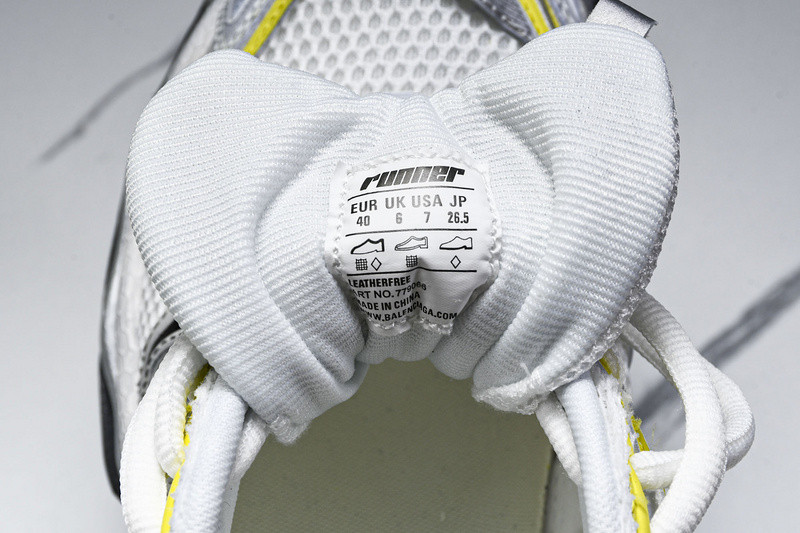 Balenciaga Runner W3RXP-9710