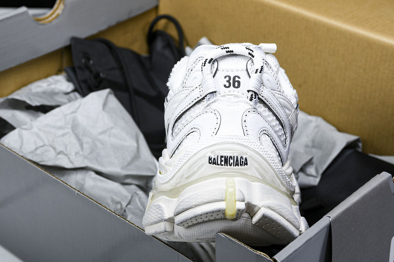 Balenciaga Runner W3RXP-9010
