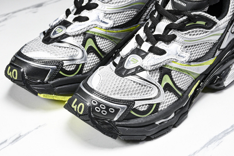 Balenciaga Runner W3RXP-0125