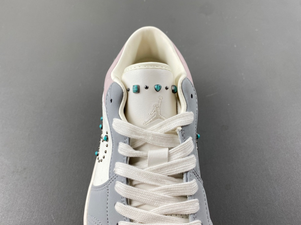 Air Jordan 1 Low IH7319-001