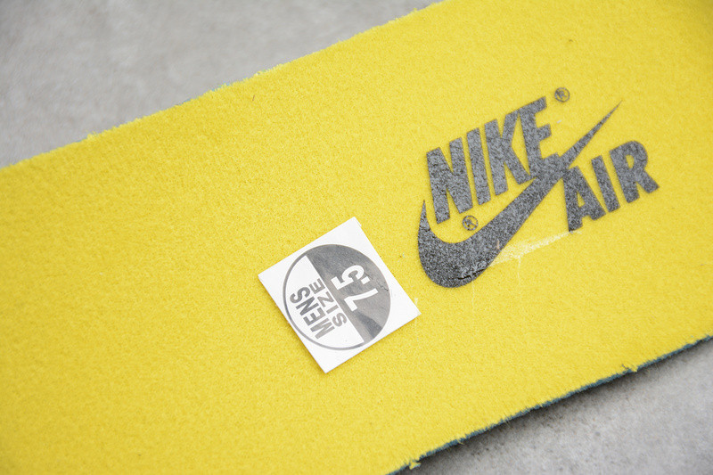 Air Jordan 1 High OG Defiant “Tour Yellow" CD6579-071