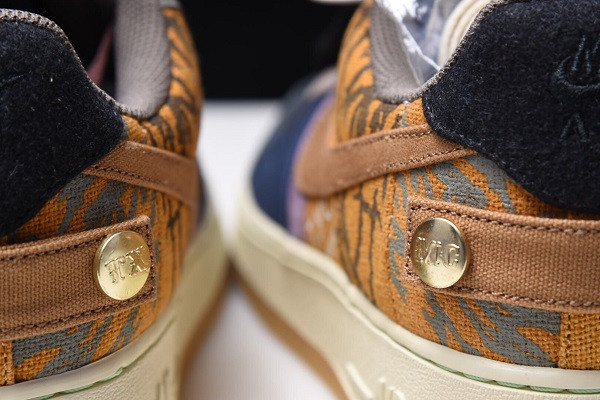 Travis Scott x Nike Air Force 1 Low CN2405-900