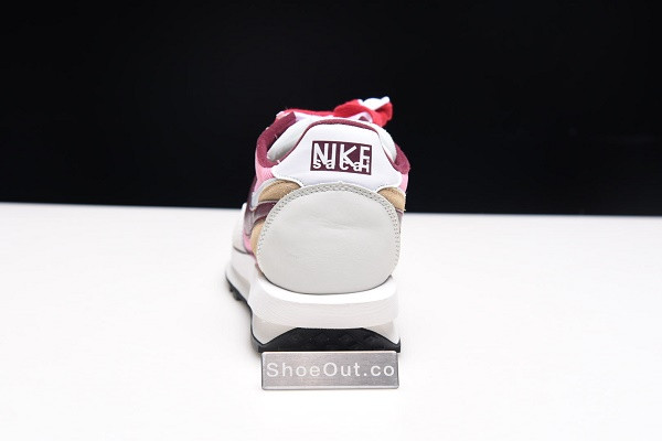 Sacai x Nike LVD Waffle Daybreak BV0073-500