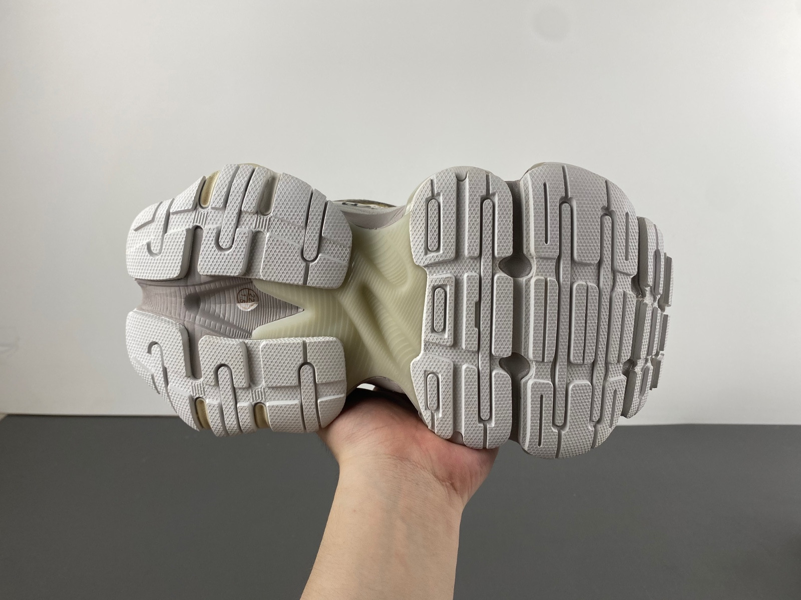 Ba*len*cia*ga sneaker cargo 785754 w2mv1 1160