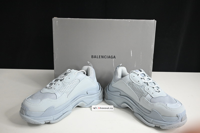 Ba*len*cia*ga triple s  524039 w2fw1 4700