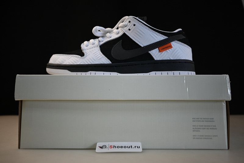 TIGHTBOOTH x Nike SB Dunk Low FD2629-100