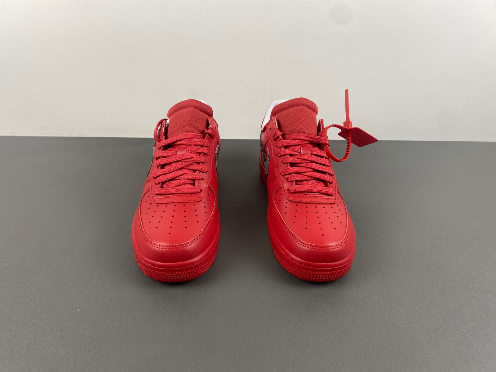 OFF White x Nike Air Force 1 AO4297-600