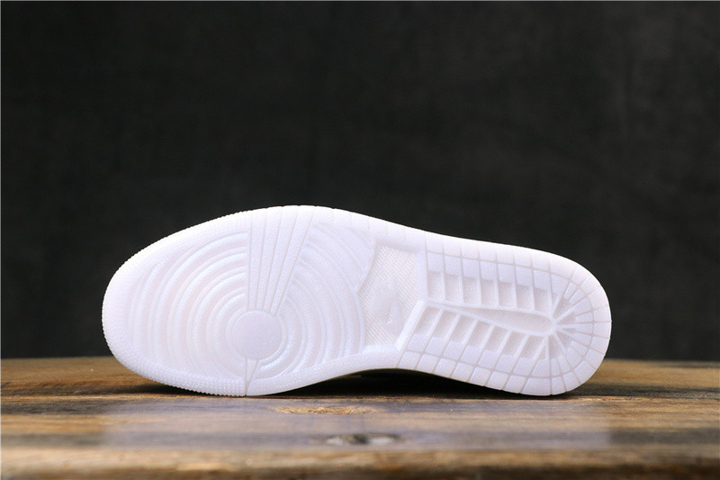 Air Jordan 1 “Mushroom” AH7389-003