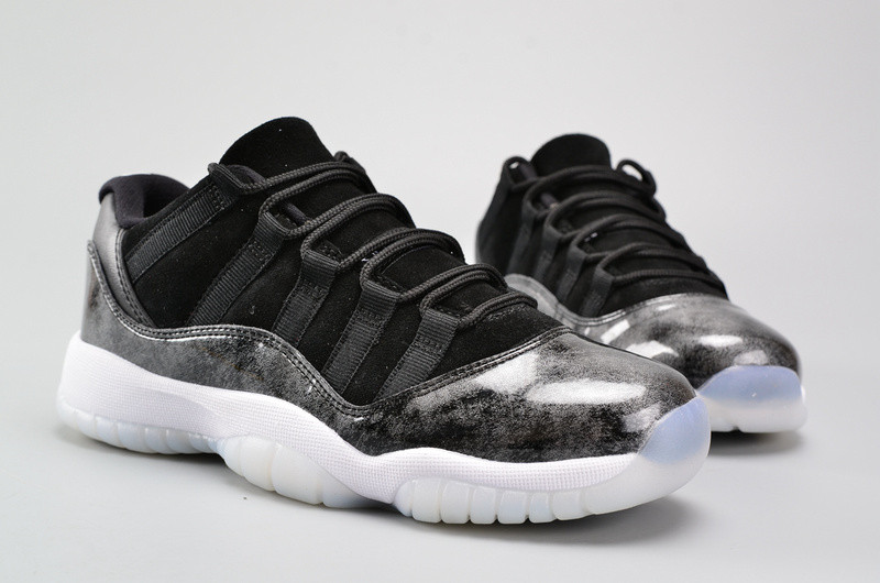 AIR JORDAN 11 RETRO LOW BG (GS) "BARON" womens 528896-010