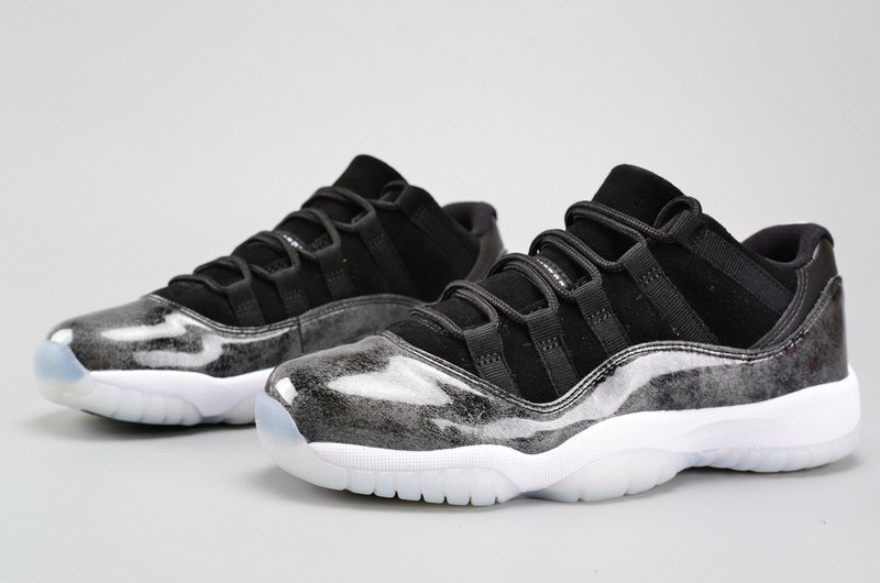 AIR JORDAN 11 RETRO LOW BG (GS) "BARON" womens 528896-010