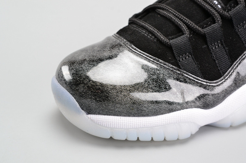 AIR JORDAN 11 RETRO LOW BG (GS) "BARON" womens 528896-010