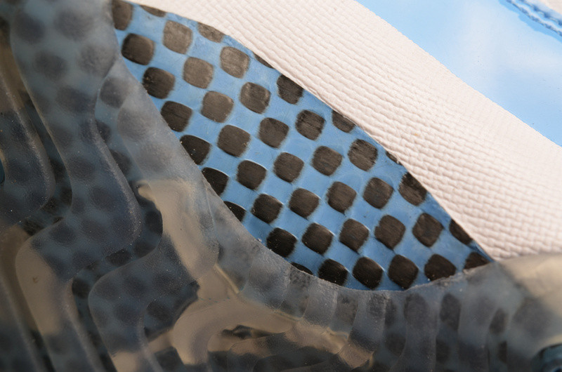 AIR JORDAN 11 RETRO LOW "CAROLINA 2017 RELEASE" mens 528895-106