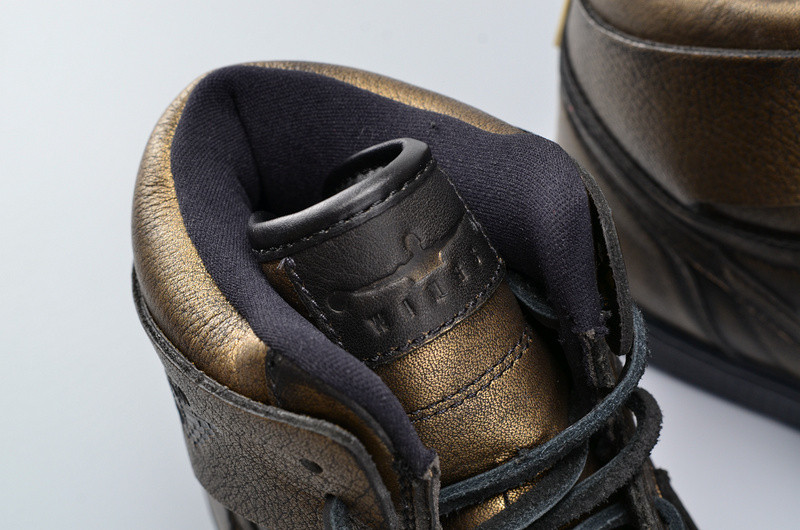 Air Jordan 1 Ret High OG Wings Mens AA2887-035