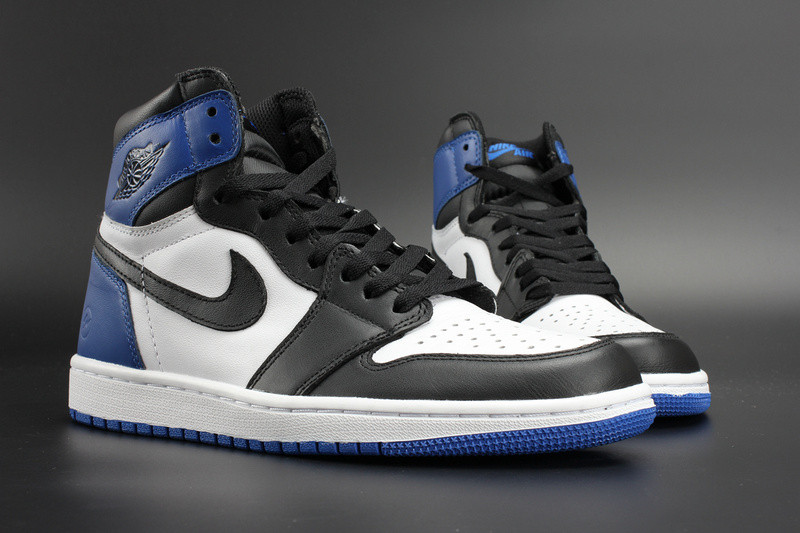 Air Jordan 1 Retro High OG “Fragment” 716371-040