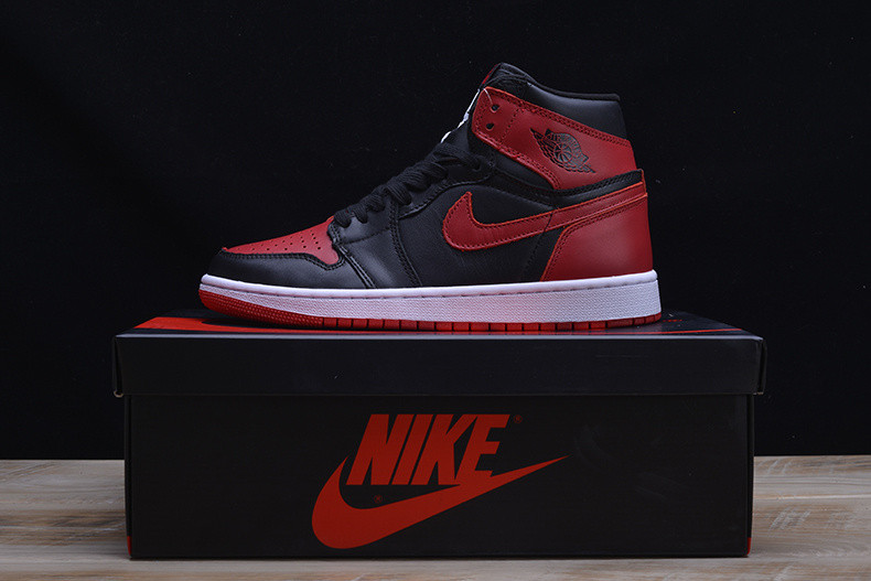 Air Jordan 1 Retro OG High Homage To Home 861428-061