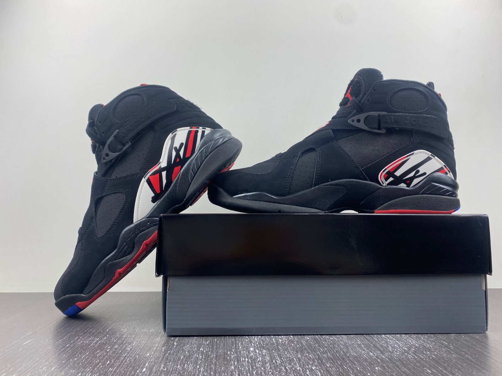 Air Jordan 8 “Playoffs” 305381-062