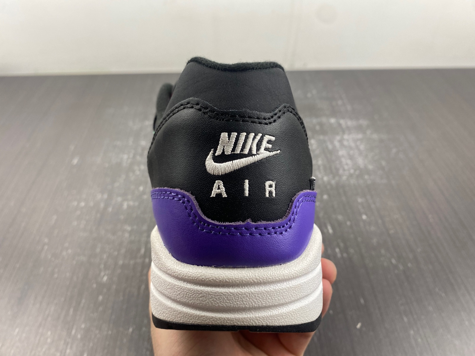 Nike Air Max 1 SE AO1021-023