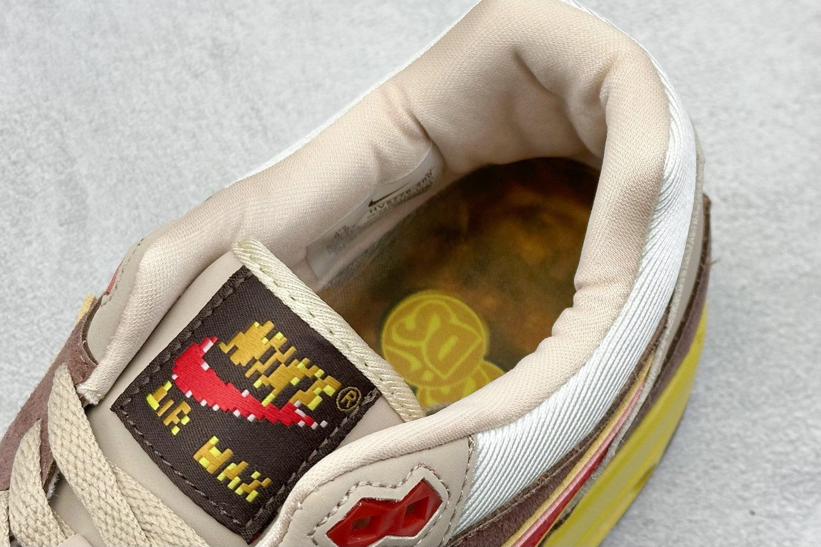 air max 1 x swoosh "big head origins" HV5776-200