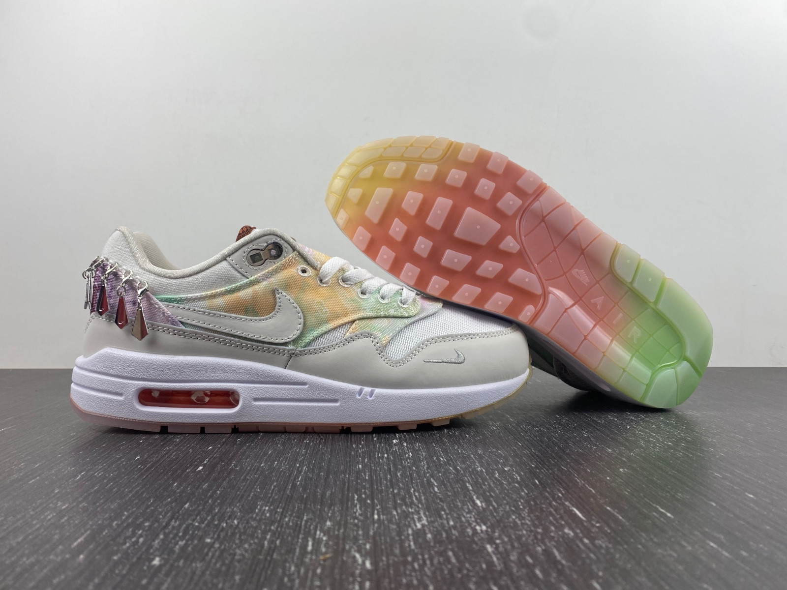 Nike Air Max 1 FJ7734-101