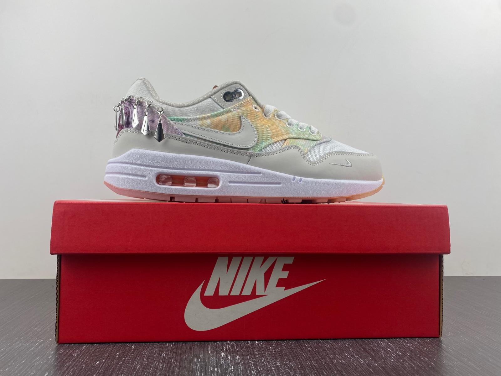 Nike Air Max 1 FJ7734-101
