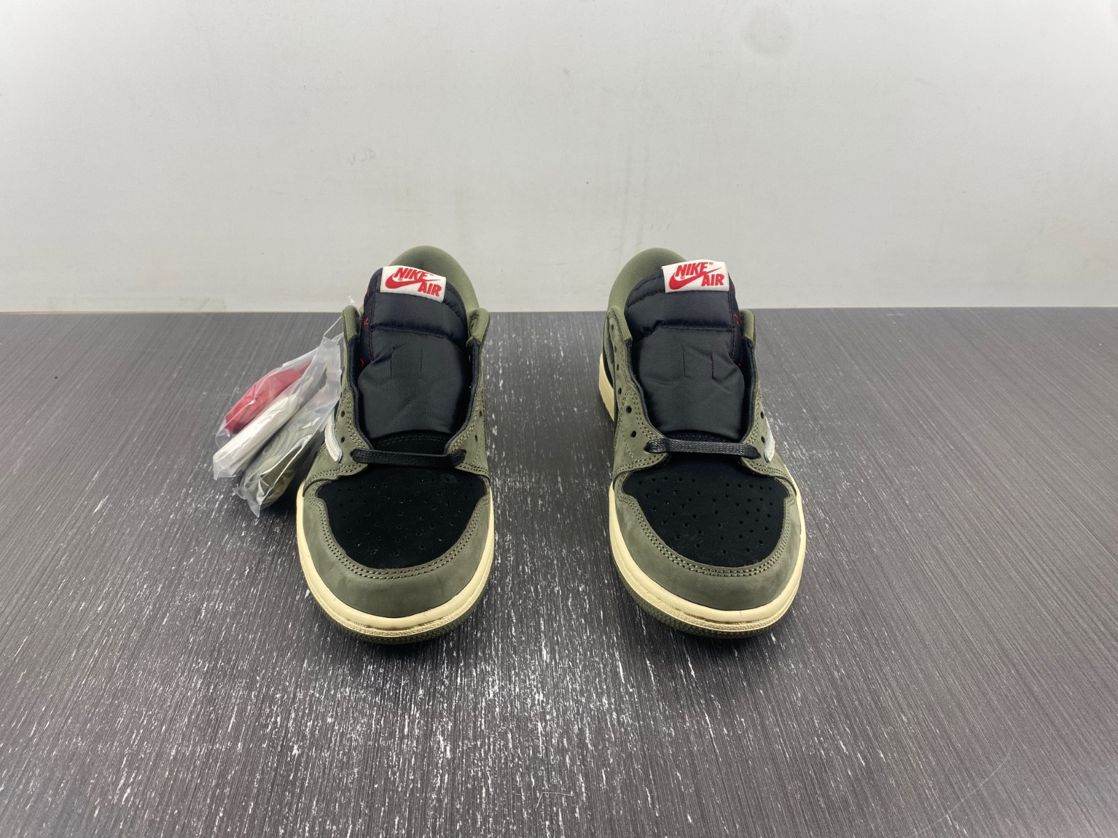 Travis Scott x Air Jordan 1 Low OG DM7866-002