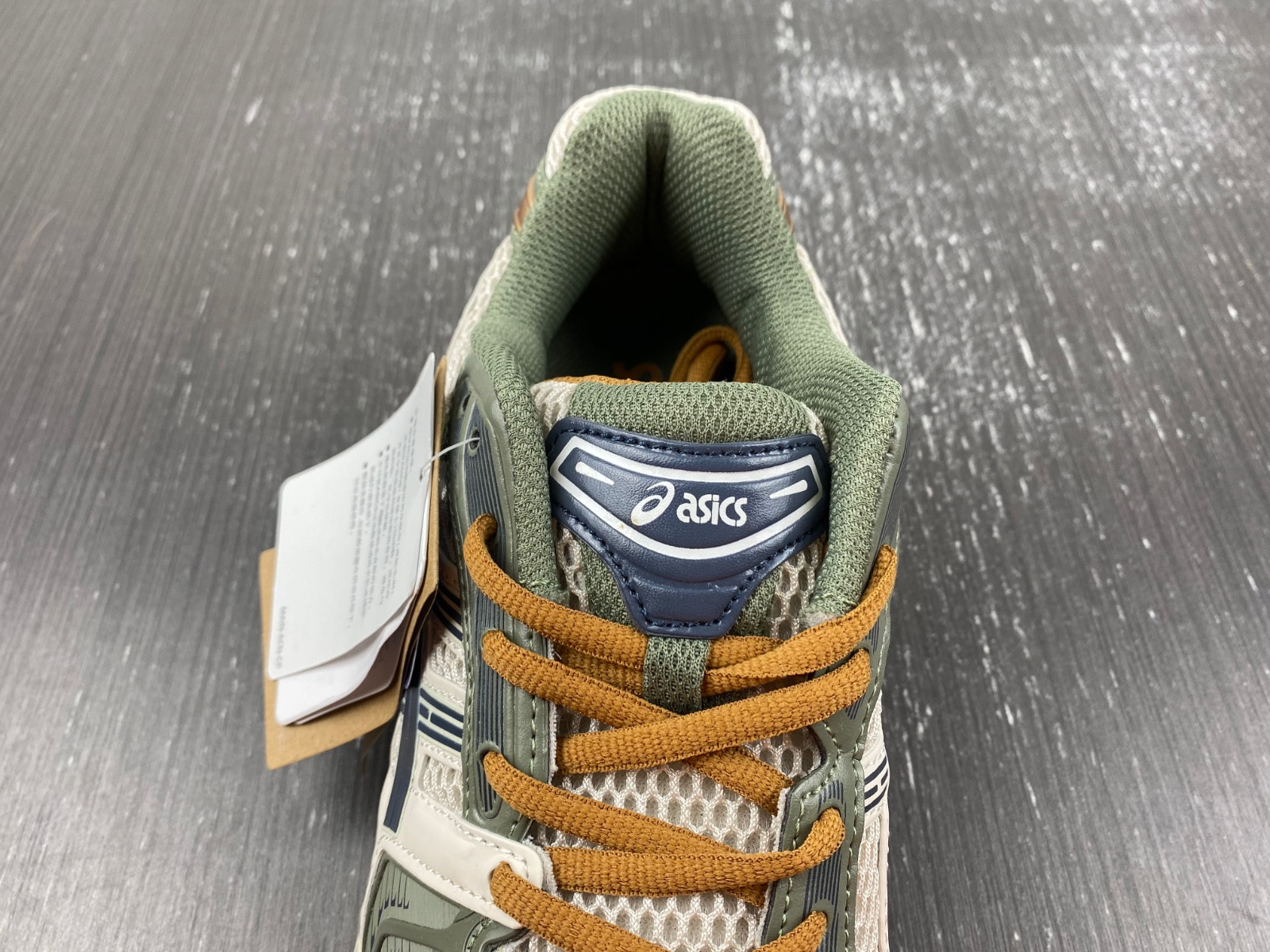 As*ic*s gel-kayano 14 1201a019-250