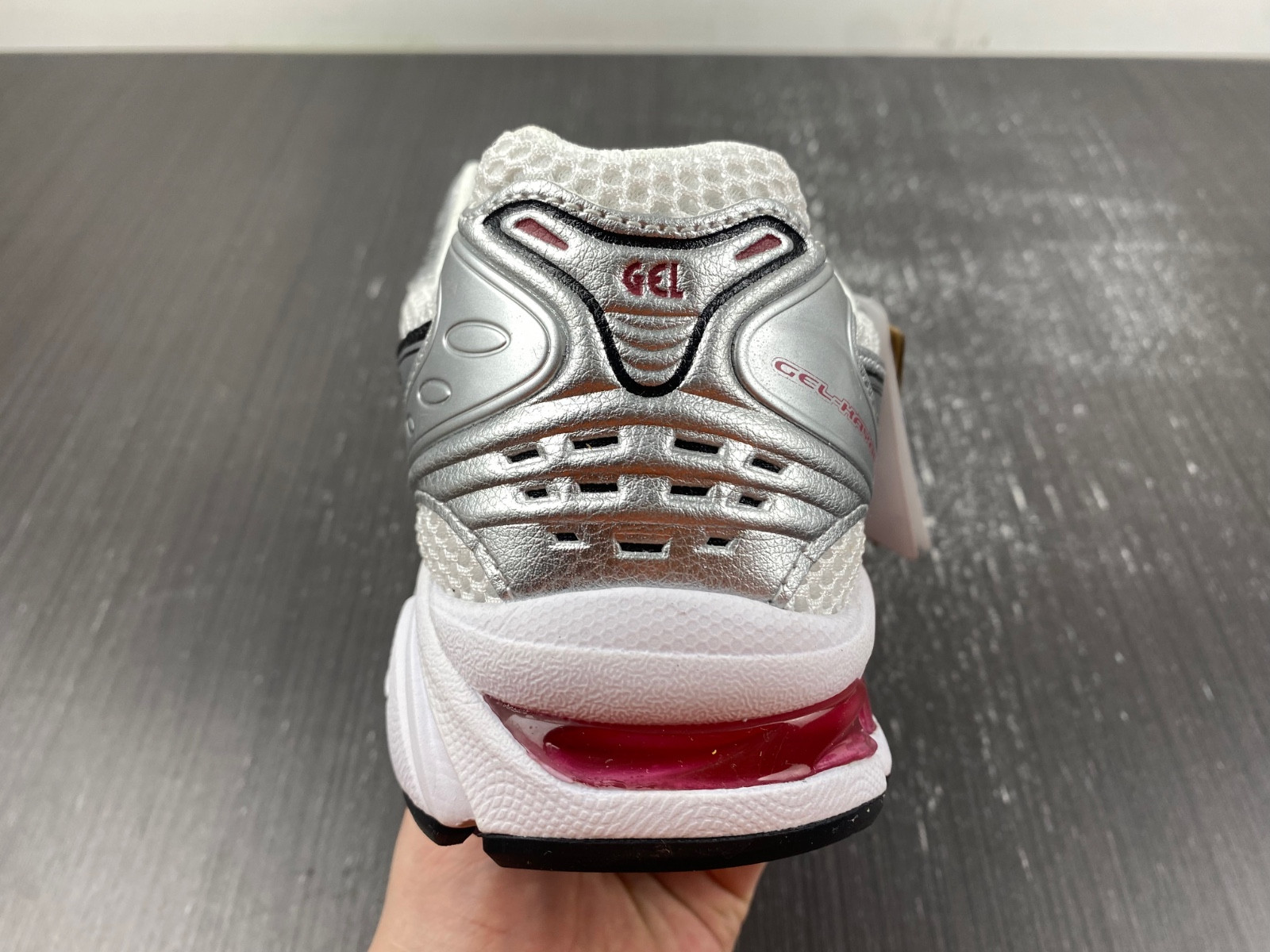 As*ic*s gel-kayano 14 1201a019-104