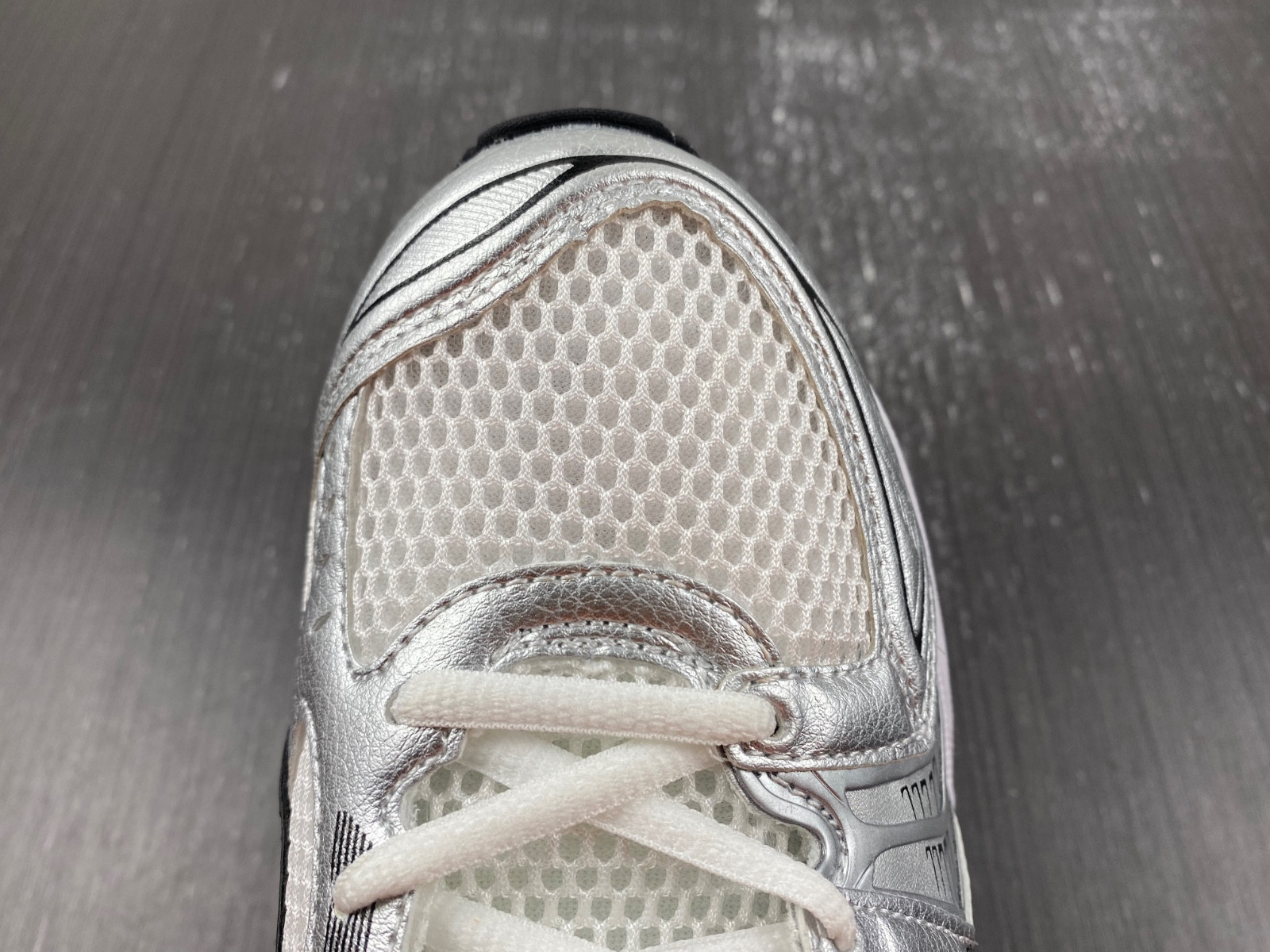 As*ic*s gel-kayano 14 1201a019-104