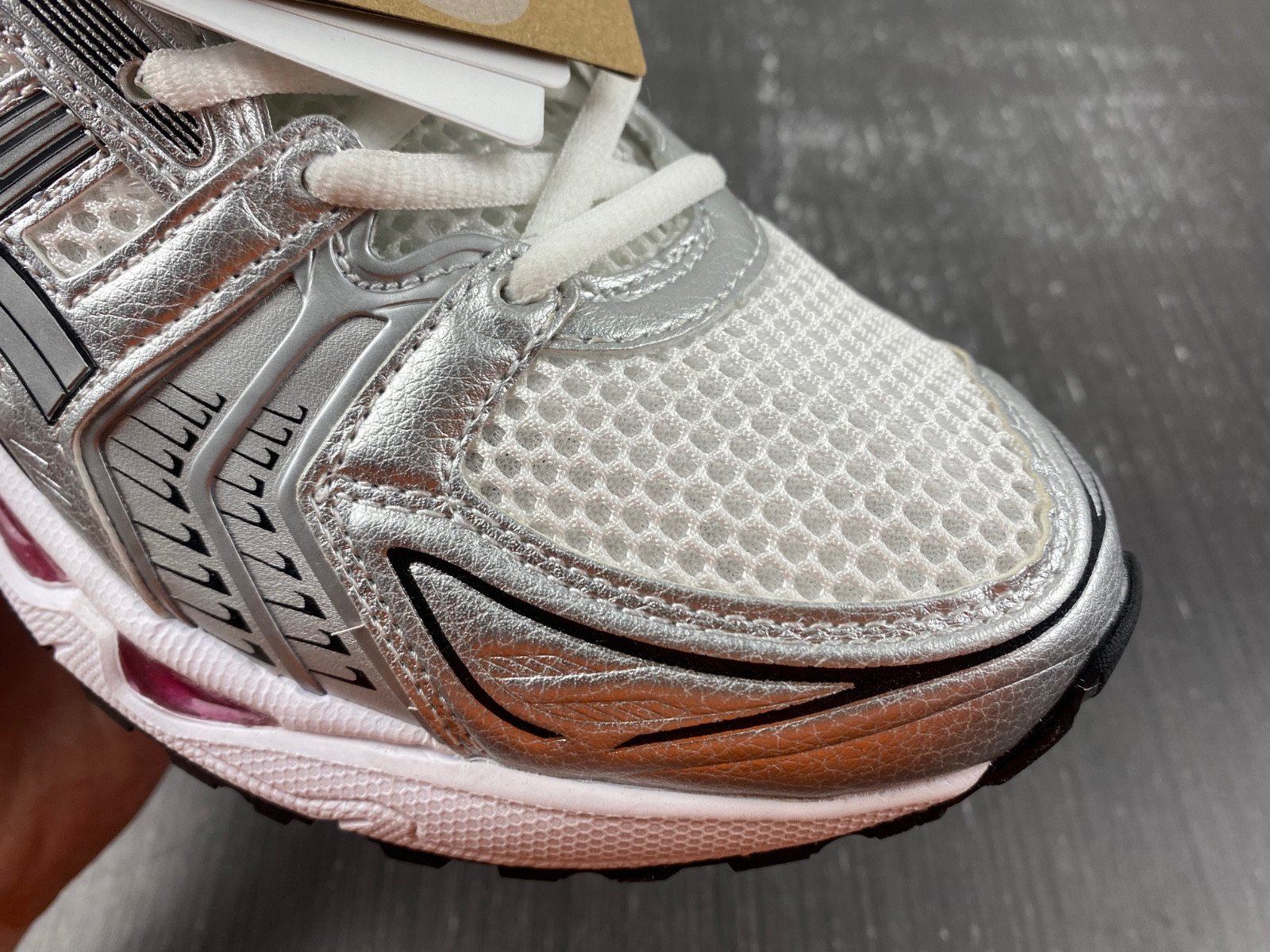 As*ic*s gel-kayano 14 1201a019-104