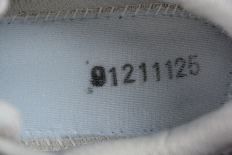 As*ic*s 1011a614-109