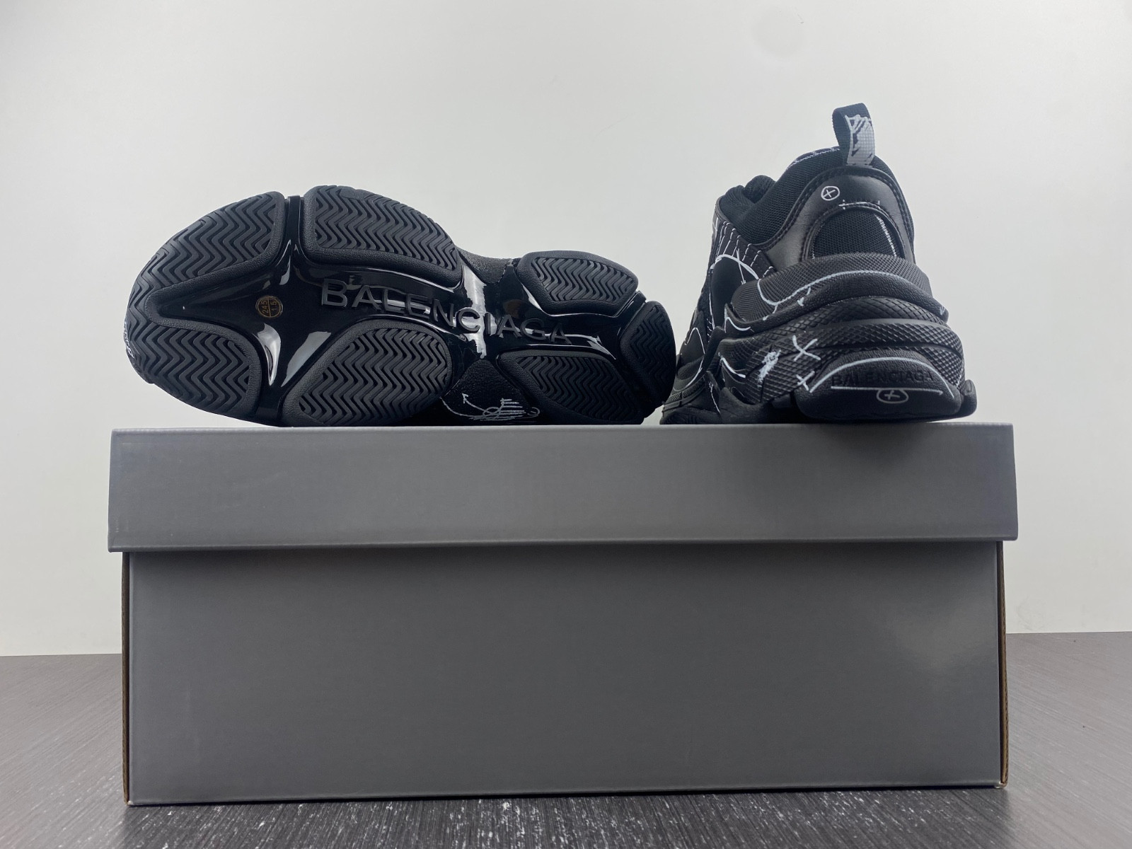 Ba*len*cia*ga triple s 536737 w2fw6 0102