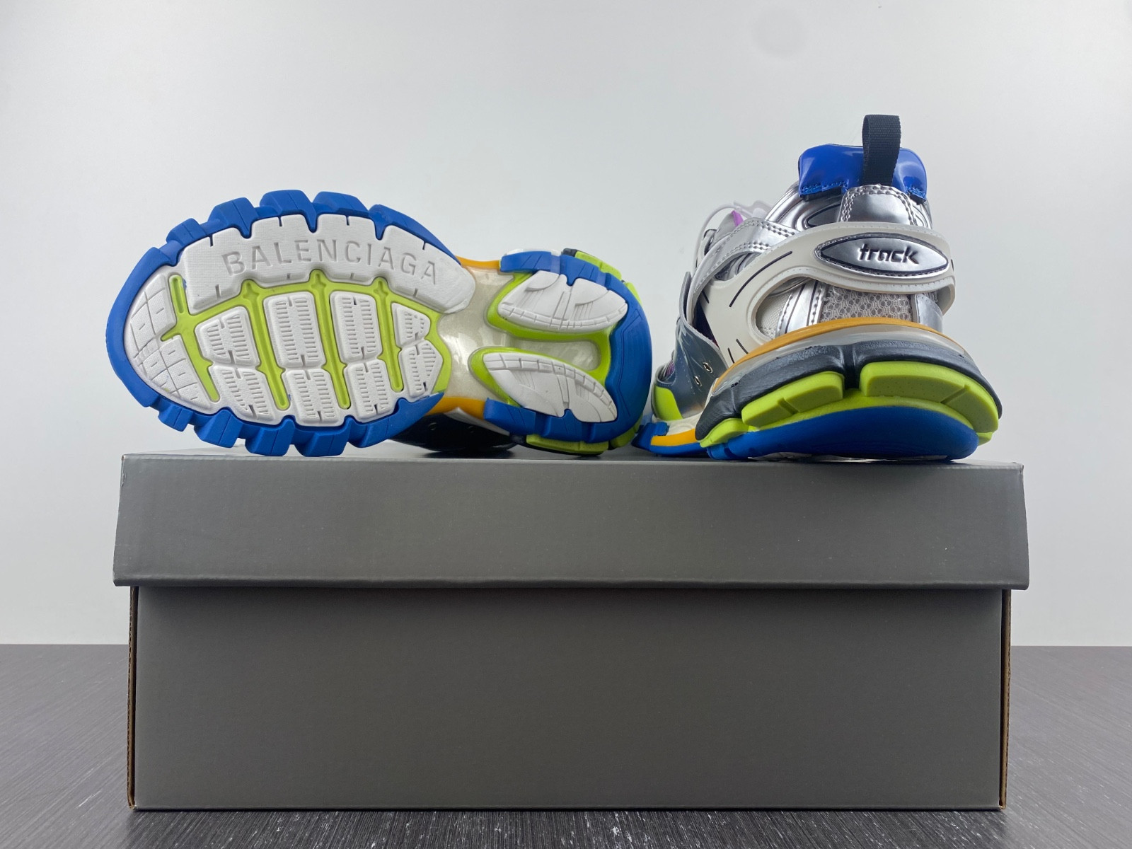 Ba*len*cia*ga track 542023 w2f5a b123