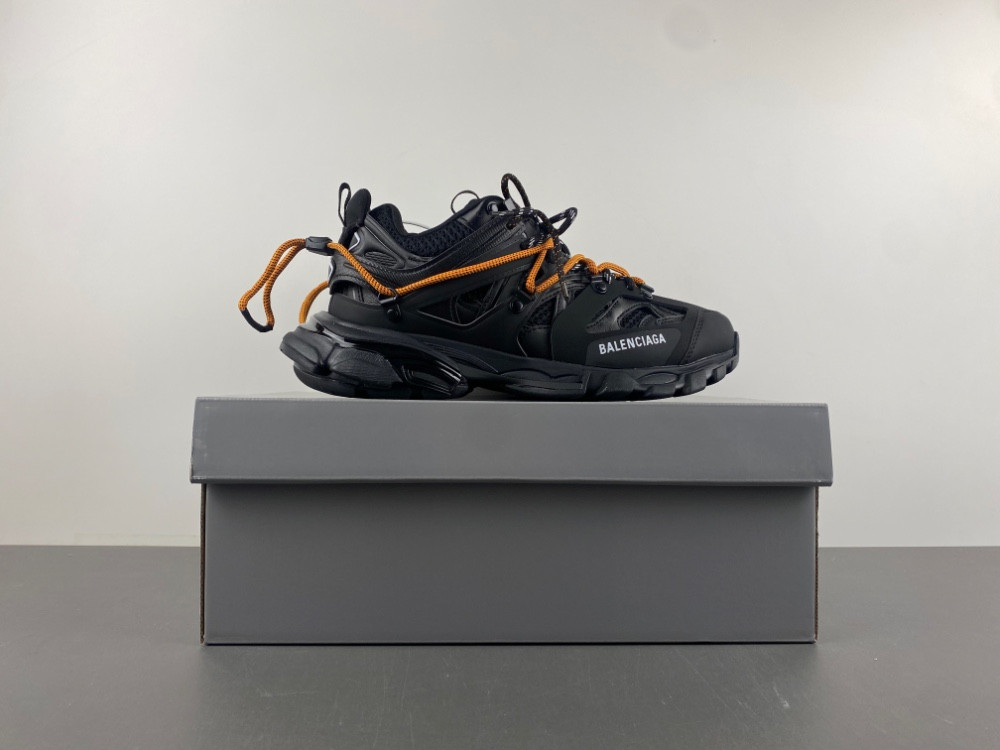 Balenciaga track 800592 WTRHK 1000