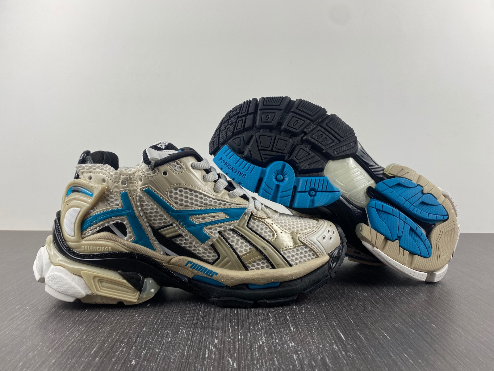 Ba*len*cia*ga runner 677402 w5rh6 0312