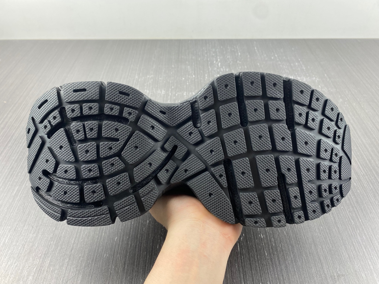 Ba*len*cia*ga 3xl  542229 w2rb8 0102