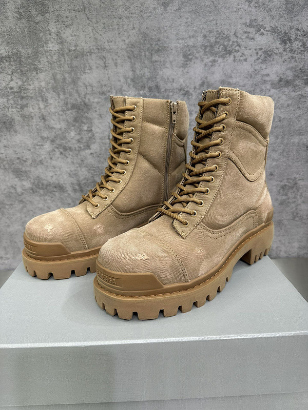Ba*len*cia*ga boots